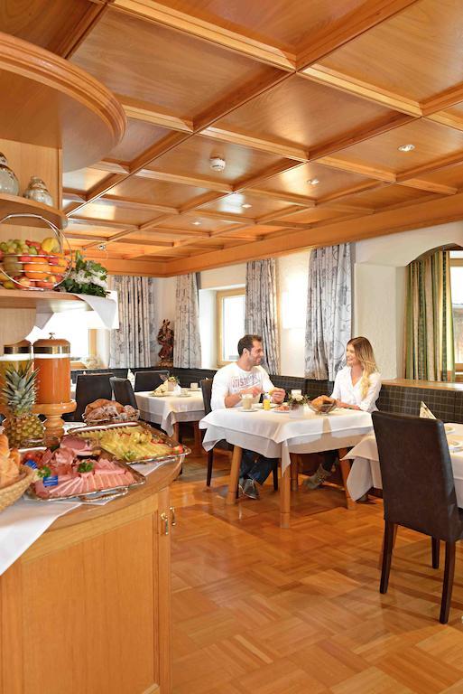 Hotel Garni Fimba Ischgl Exteriör bild